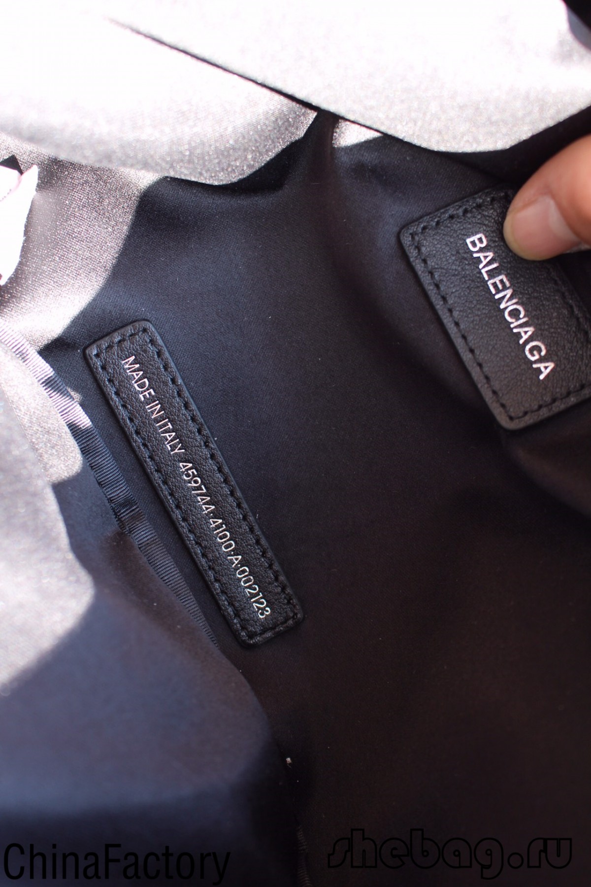 Can I buy Balenciaga belt bag replica in Guangzhou, China? (2022 Latest)-Best Quality designer Bag Review, and online shopping, designer bag ru