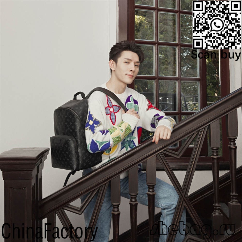 Holographic Louis Vuitton bag replica online shopping (2022 laest)-Best Quality designer Bag Review, and online shopping, designer bag ru