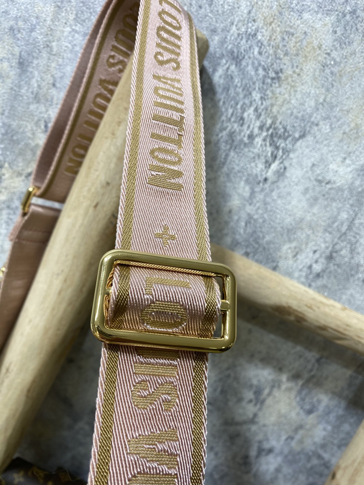 How can I buy Louis Vuitton bag strap replica online？(2022 latest)-Best Quality designer Bag Review, and online shopping, designer bag ru
