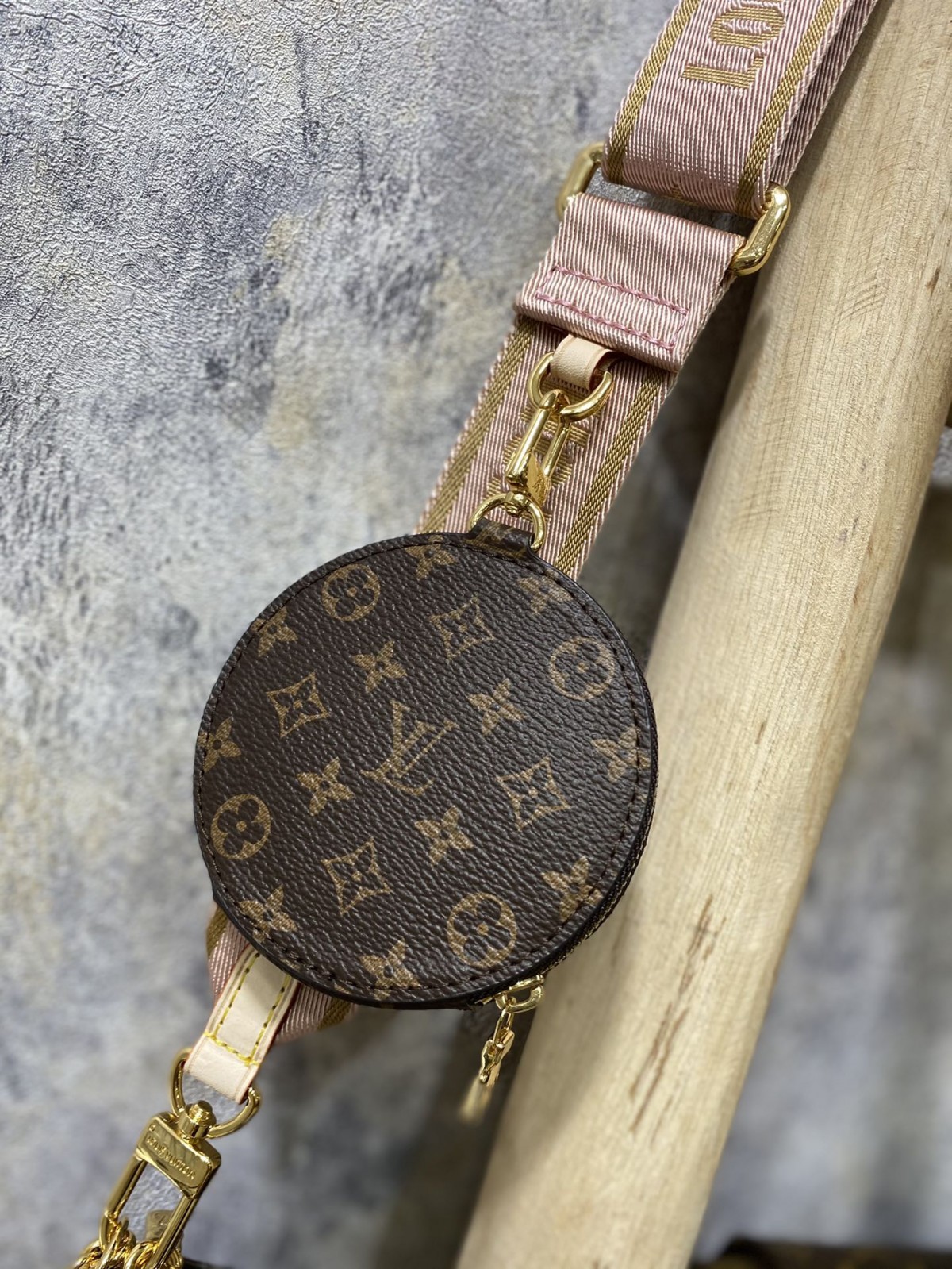 How can I buy Louis Vuitton bag strap replica online？(2022 latest)-Best Quality designer Bag Review, and online shopping, designer bag ru