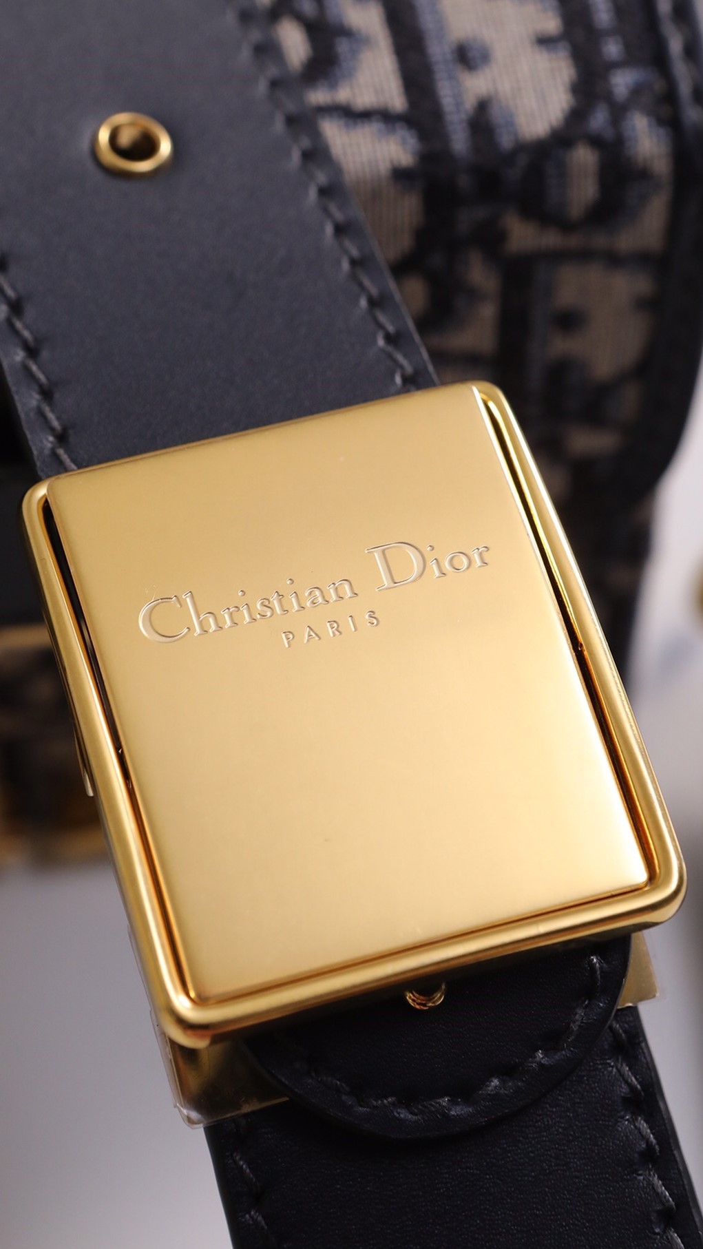 How good is the quality of replica bags Let’s take a look at this top replica Dior Montaigne 30 (2022 new edition)-Best Quality designer Bag Review, and online shopping, designer bag ru