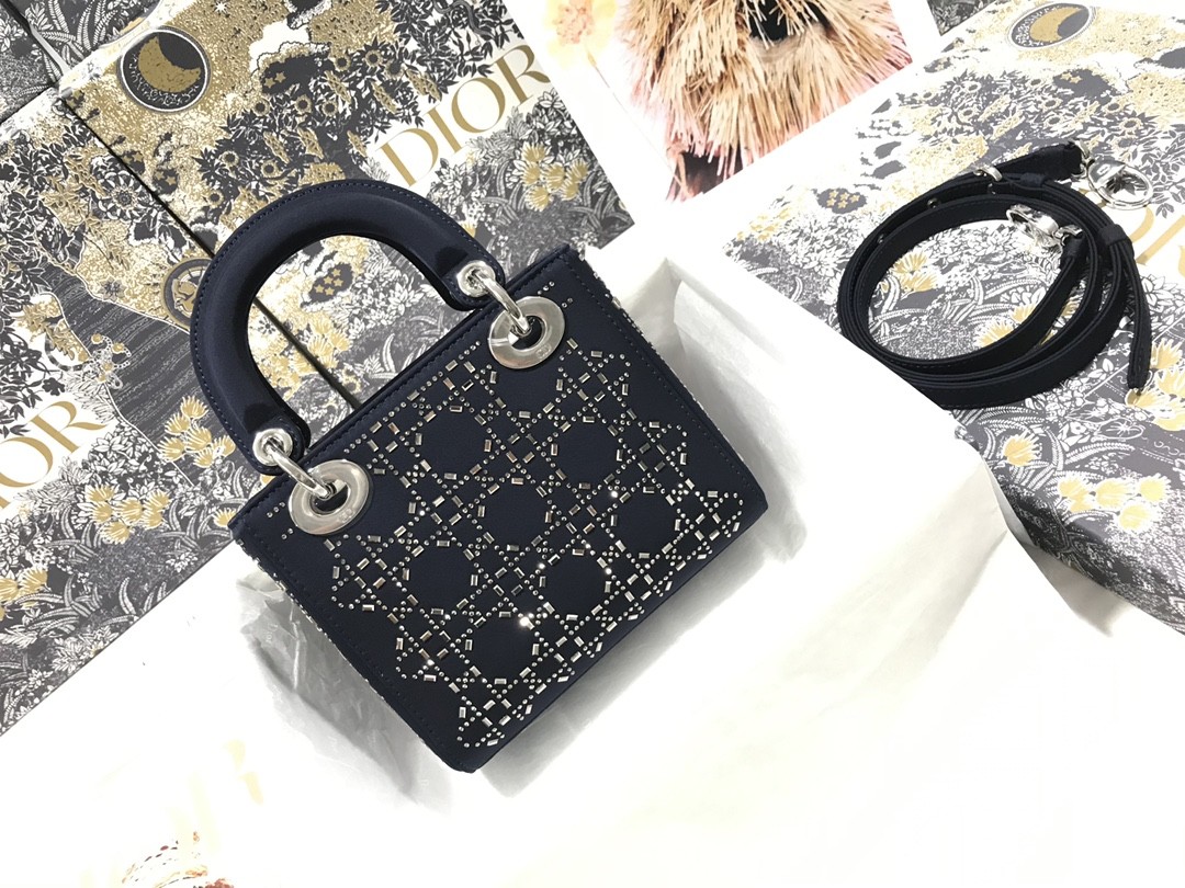 Known as the most elegant replica bags: Lady Dior (2022 Edition)-Best Quality designer Bag Review, and online shopping, designer bag ru