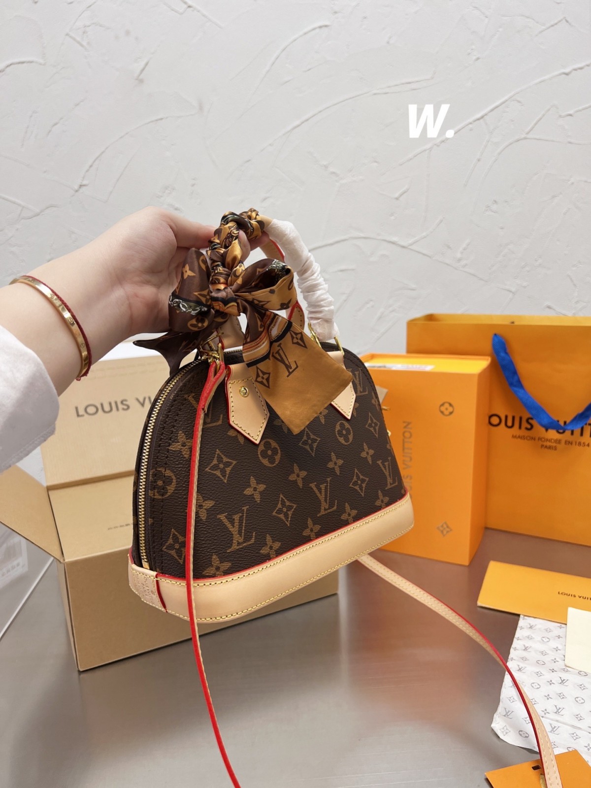 Do you like this Louis Vuitton Alma BB replica bag? (2022 Latest)-Best Quality designer Bag Review, and online shopping, designer bag ru