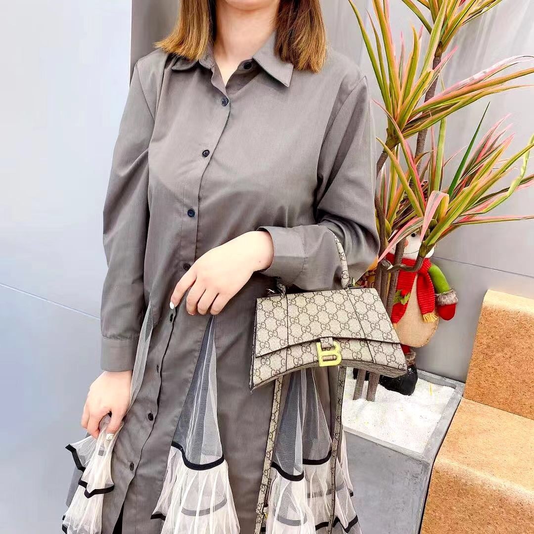 Is this Gucci? Or is it Balenciaga hourglass replica bags? (2022 Updated)-Best Quality designer Bag Review, and online shopping, designer bag ru