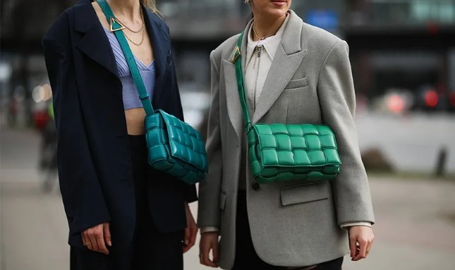 Daniel Lee quit! Hurry up and buy Bottega Veneta replica bags! (2022 Updated)-Best Quality designer Bag Review, and online shopping, designer bag ru Daniel Lee quit! Hurry up and buy Bottega Veneta replica bags! (2022 Updated)-Best Quality designer Bag Review, and online shopping, designer bag ru