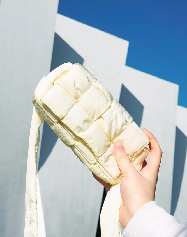 Daniel Lee quit! Hurry up and buy Bottega Veneta replica bags! (2022 Updated)-Best Quality designer Bag Review, and online shopping, designer bag ru Daniel Lee quit! Hurry up and buy Bottega Veneta replica bags! (2022 Updated)-Best Quality designer Bag Review, and online shopping, designer bag ru