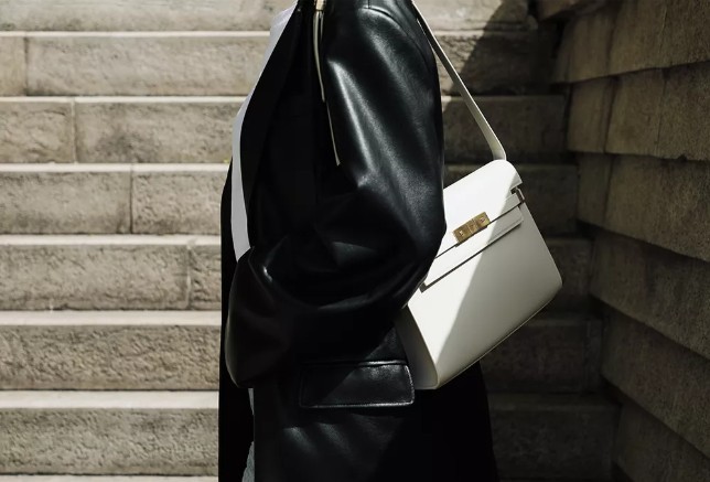 One of Saint Laurent’s most popular replica bags: Manhattan (2022 Edition)-Best Quality designer Bag Review, and online shopping, designer bag ru