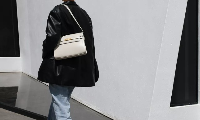 One of Saint Laurent’s most popular replica bags: Manhattan (2022 Edition)-Best Quality designer Bag Review, and online shopping, designer bag ru