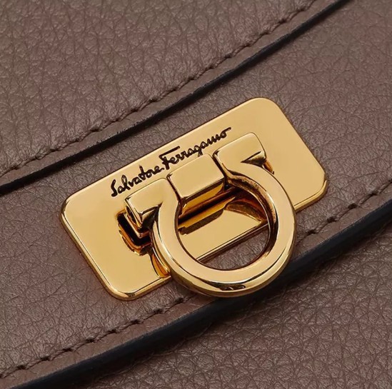 Top 9 of the most retro replica bags (2022 Special)-Best Quality designer Bag Review, and online shopping, designer bag ru Top 9 of the most retro replica bags (2022 Special)-Best Quality designer Bag Review, and online shopping, designer bag ru