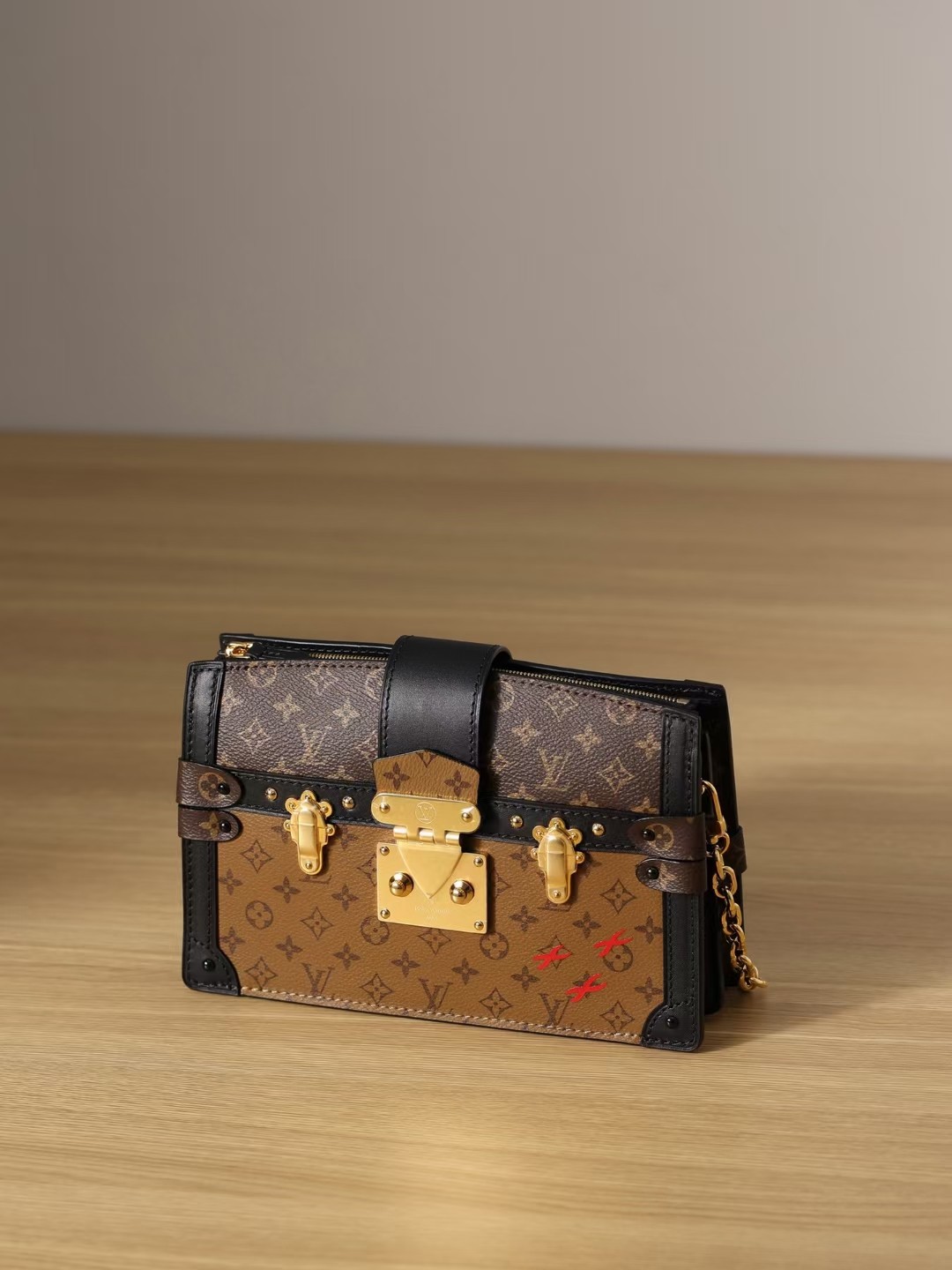 Louis Vuitton stores can not buy, why I buy top replica M43596 TRUNK CLUTCH bags? (2022 updated))-Best Quality designer Bag Review, and online shopping, designer bag ru