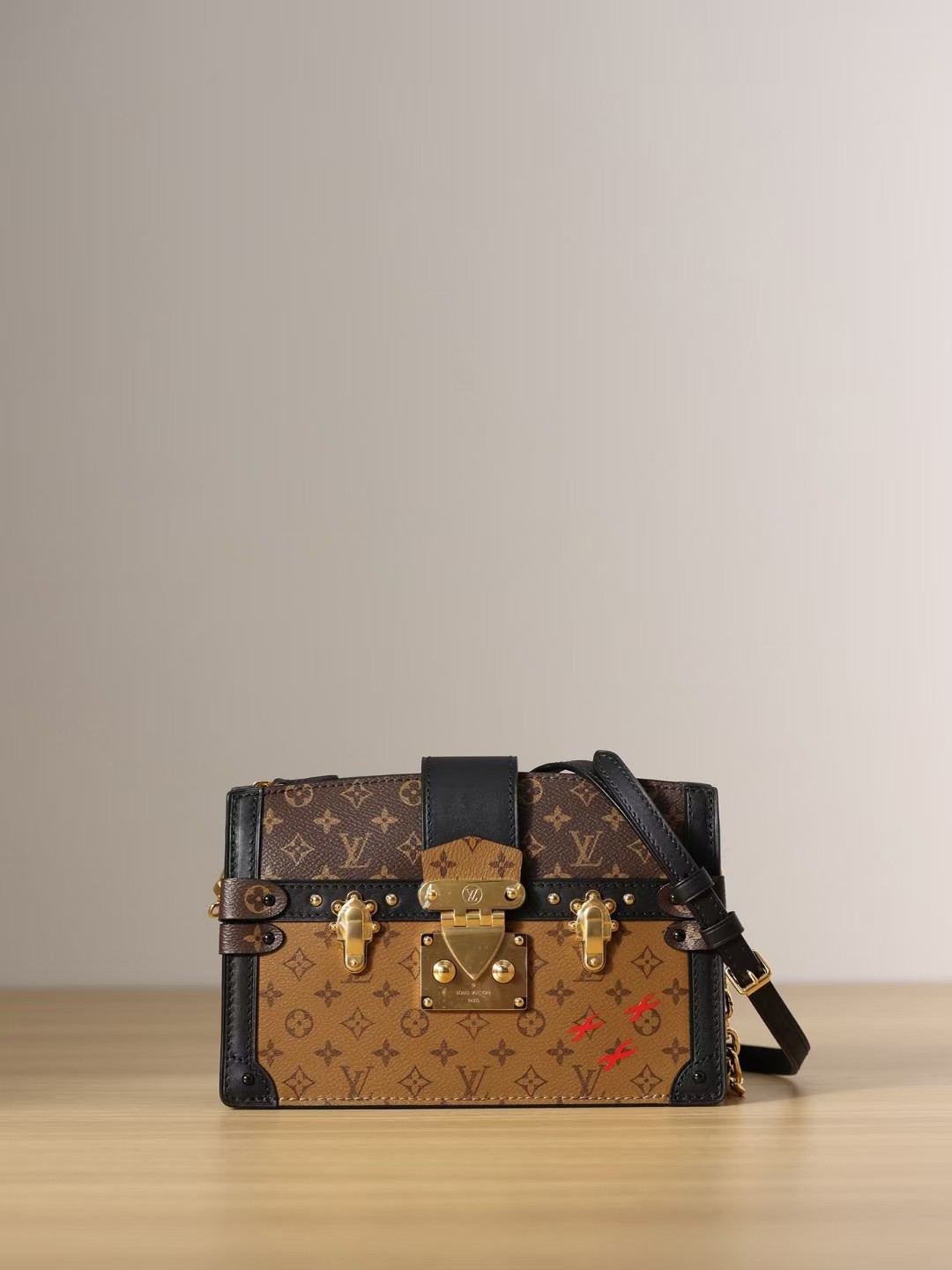 Louis Vuitton stores can not buy, why I buy top replica M43596 TRUNK CLUTCH bags? (2022 updated))-Best Quality designer Bag Review, and online shopping, designer bag ru