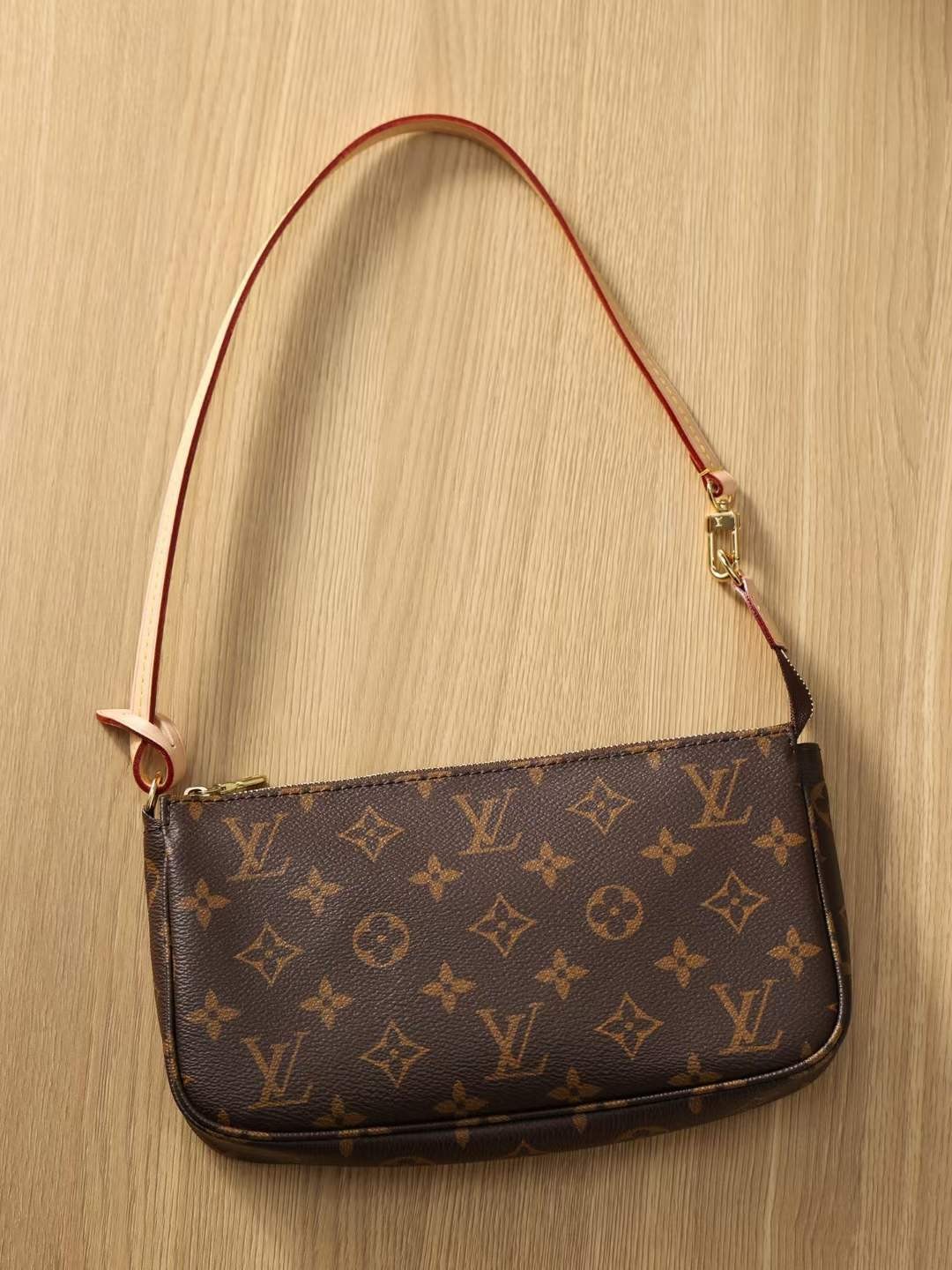 Louis Vuitton M40712 Pochette Accessoires top replica bag 23.5 x 13.5 x 4 cm (2022 Latest)-Best Quality designer Bag Review, and online shopping, designer bag ru