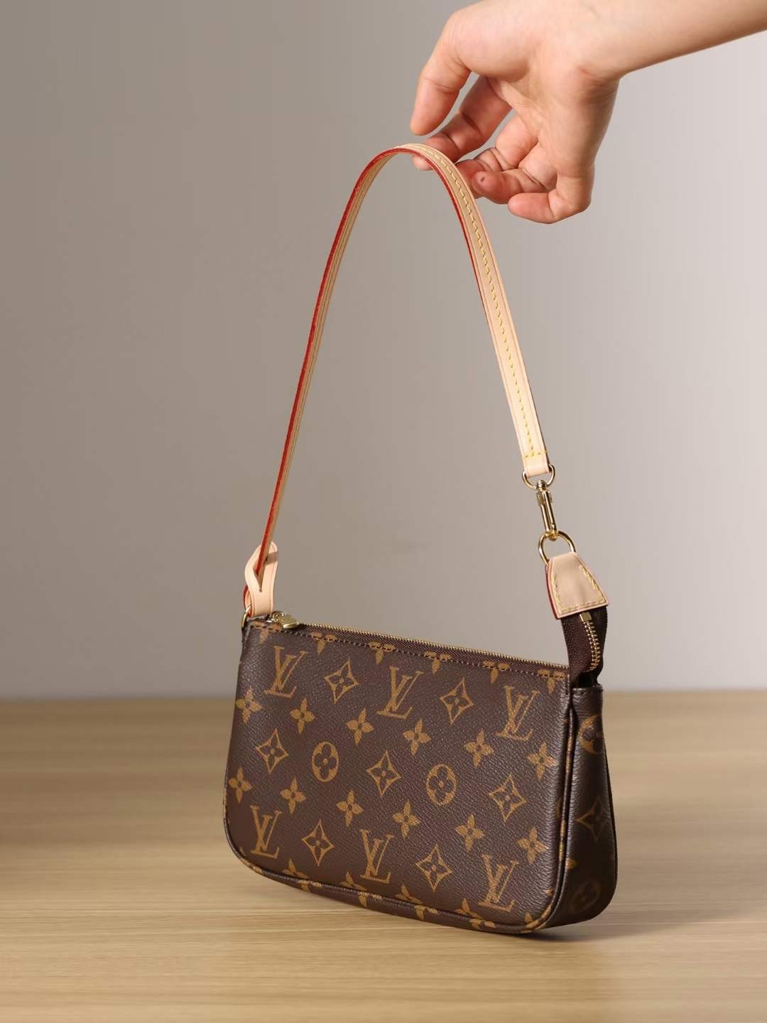 Louis Vuitton M40712 Pochette Accessoires top replica bag 23.5 x 13.5 x 4 cm (2022 Latest)-Best Quality designer Bag Review, and online shopping, designer bag ru