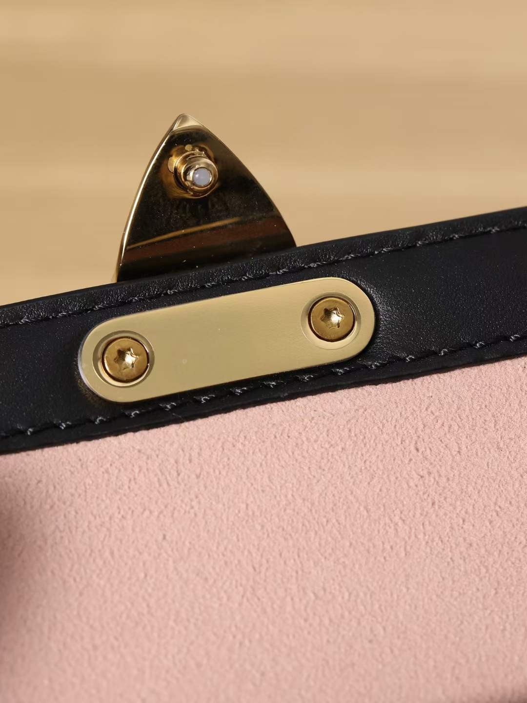 M58655 Louis Vuitton PAPILLON TRUNK top replica bags 19x9x9cm Monogram interior detail (2022 Updated)-Best Quality designer Bag Review, and online shopping, designer bag ru M58655 Louis Vuitton PAPILLON TRUNK top replica bags 19x9x9cm Monogram interior detail (2022 Updated)-Best Quality designer Bag Review, and online shopping, designer bag ru