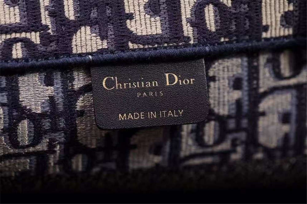 Dior Book Tote Small Top Replica Bags 36.5cm Details (2022 Latest)-Best Quality designer Bag Review, and online shopping, designer bag ru