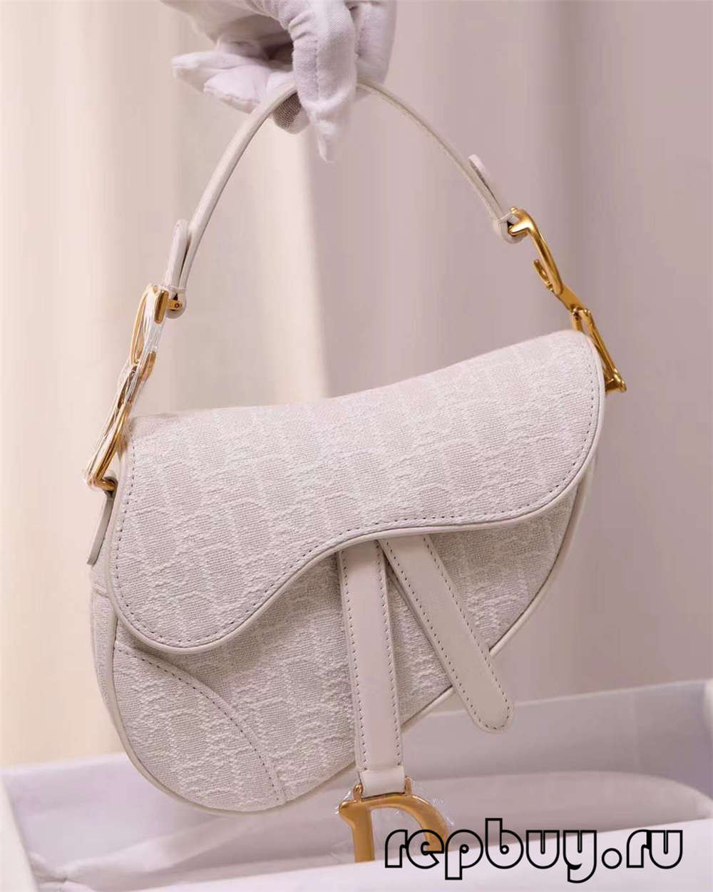 Dior top replica bags white saddle bag 21cm small (2022 Edition)-Best Quality designer Bag Review, and online shopping, designer bag ru Dior top replica bags white saddle bag 21cm small (2022 Edition)-Best Quality designer Bag Review, and online shopping, designer bag ru