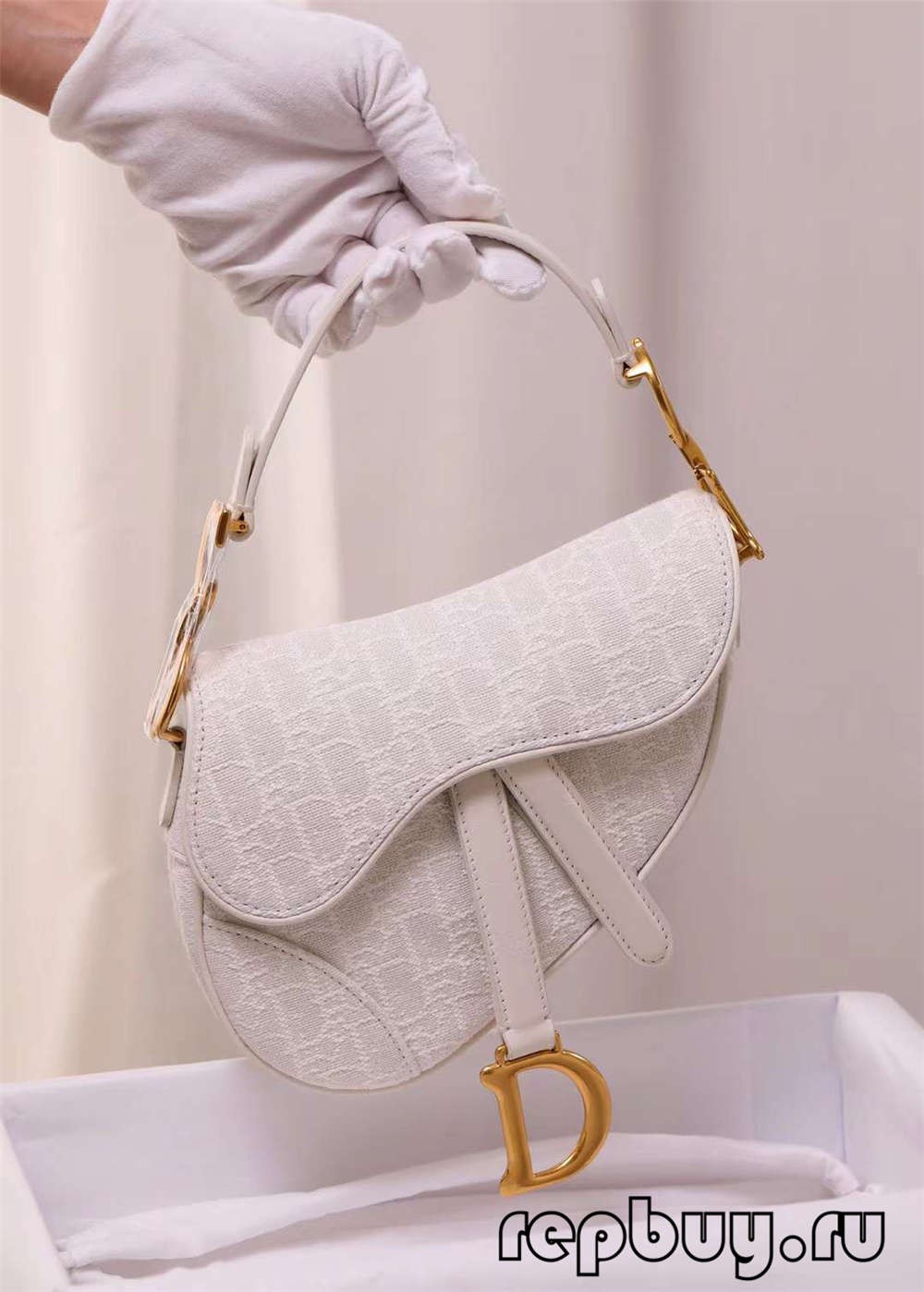 Dior top replica bags white saddle bag 21cm small (2022 Edition)-Best Quality designer Bag Review, and online shopping, designer bag ru Dior top replica bags white saddle bag 21cm small (2022 Edition)-Best Quality designer Bag Review, and online shopping, designer bag ru