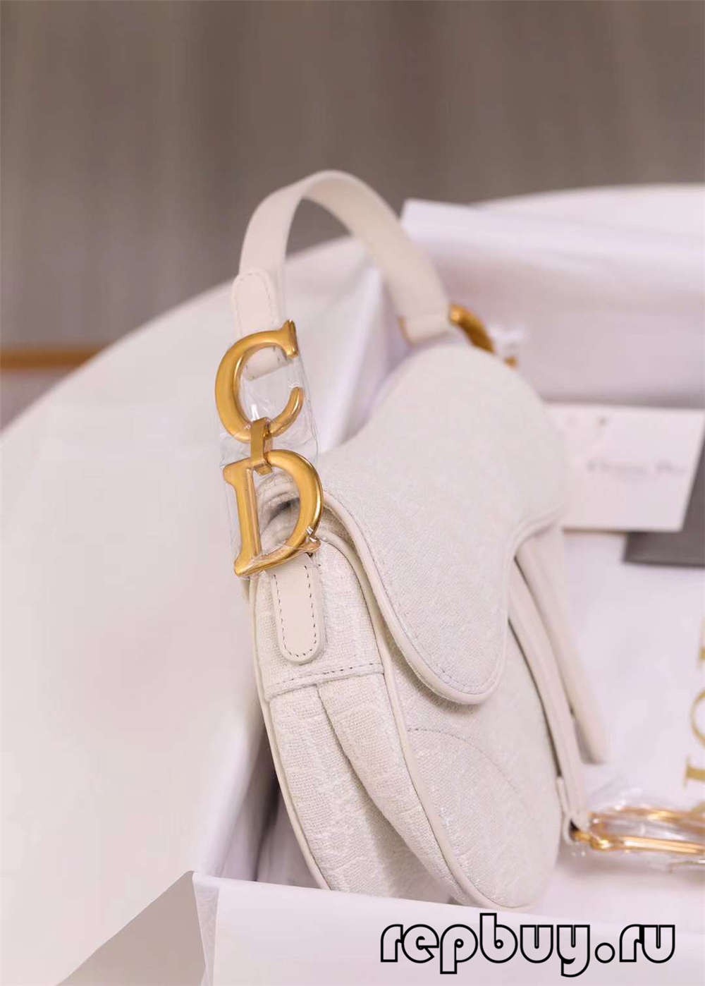 Dior top replica bags white saddle bag 21cm small (2022 Edition)-Best Quality designer Bag Review, and online shopping, designer bag ru Dior top replica bags white saddle bag 21cm small (2022 Edition)-Best Quality designer Bag Review, and online shopping, designer bag ru