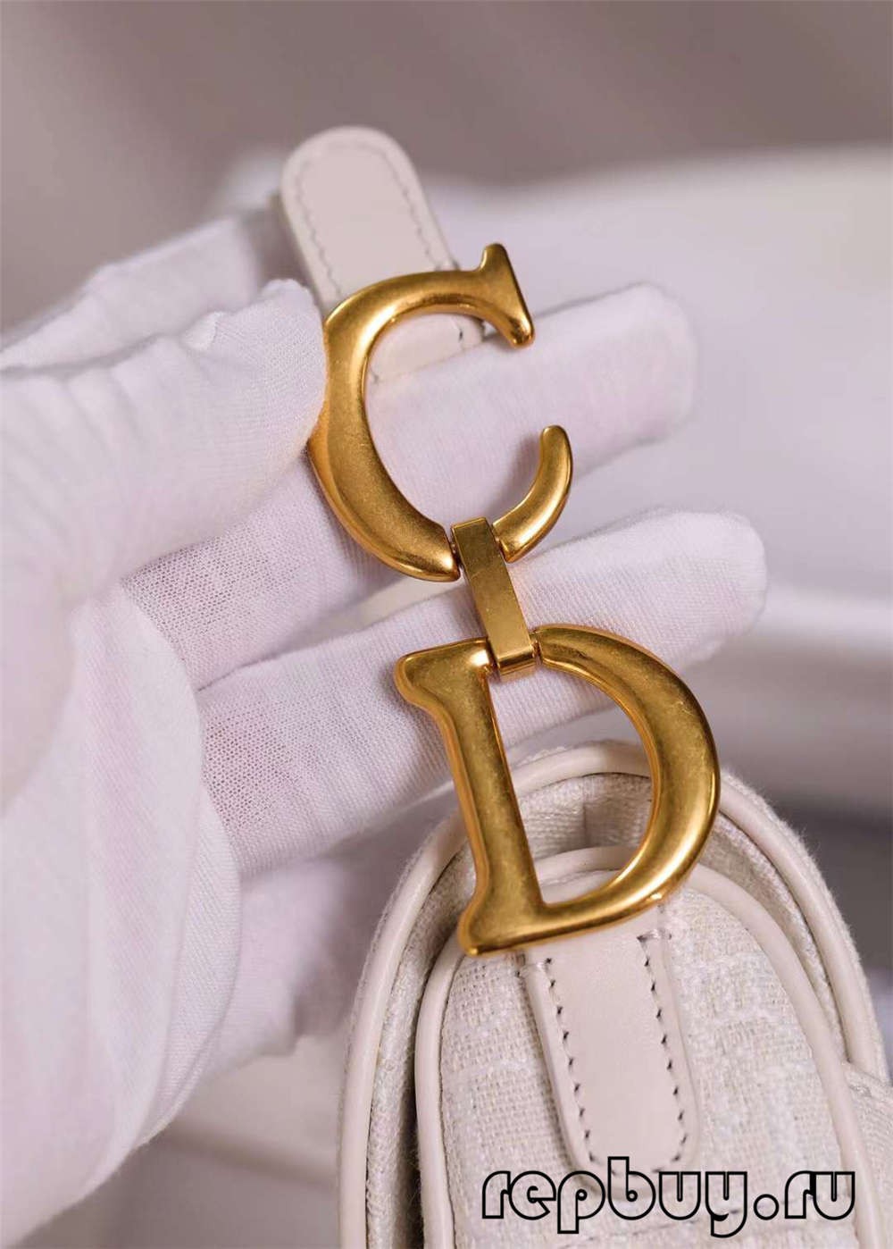 Dior Top Replica Bags White Saddle Bag 21cm Small Craft Details (2022 Latest)-Best Quality designer Bag Review, and online shopping, designer bag ru