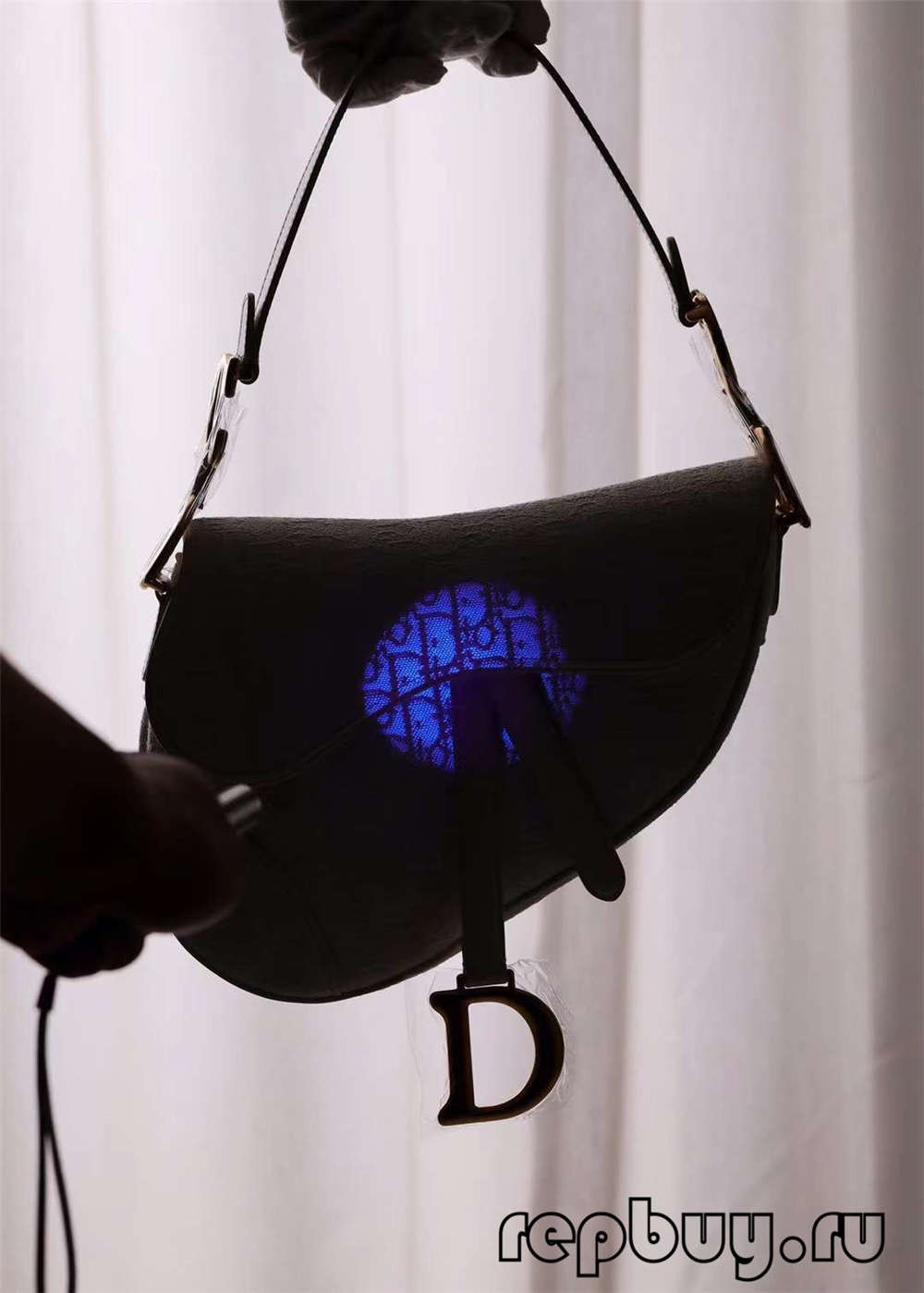 Dior top replica bags white saddle bag large 25cm fluorescent effect details (2022 Latest)-Best Quality designer Bag Review, and online shopping, designer bag ru