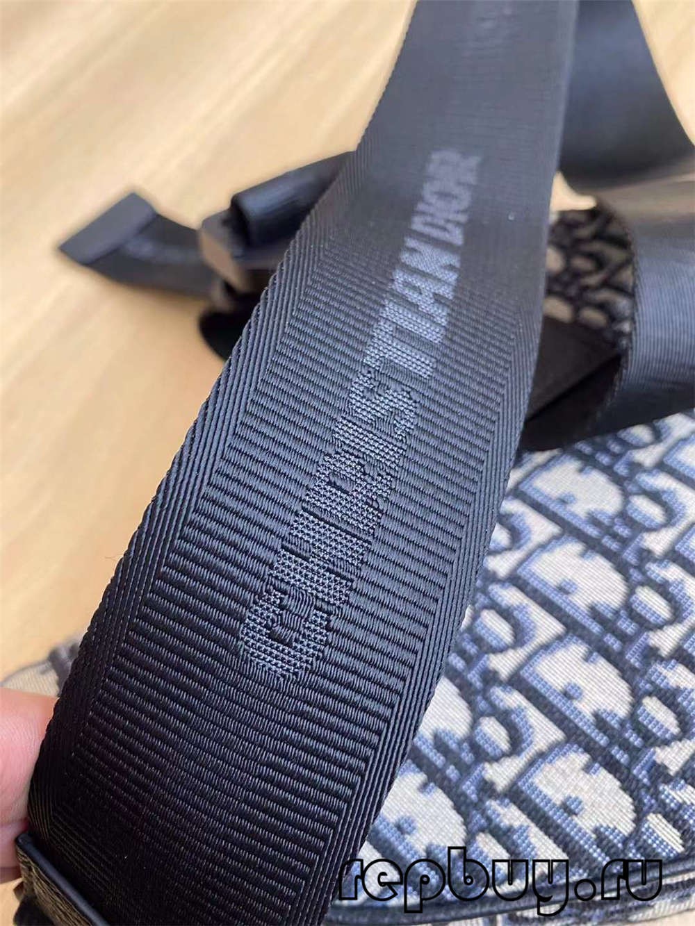 Dior Top Replica Saddle Bag Black Embroidery Oblique Print 26cm Detail Image (2022 Updated)-Best Quality designer Bag Review, and online shopping, designer bag ru