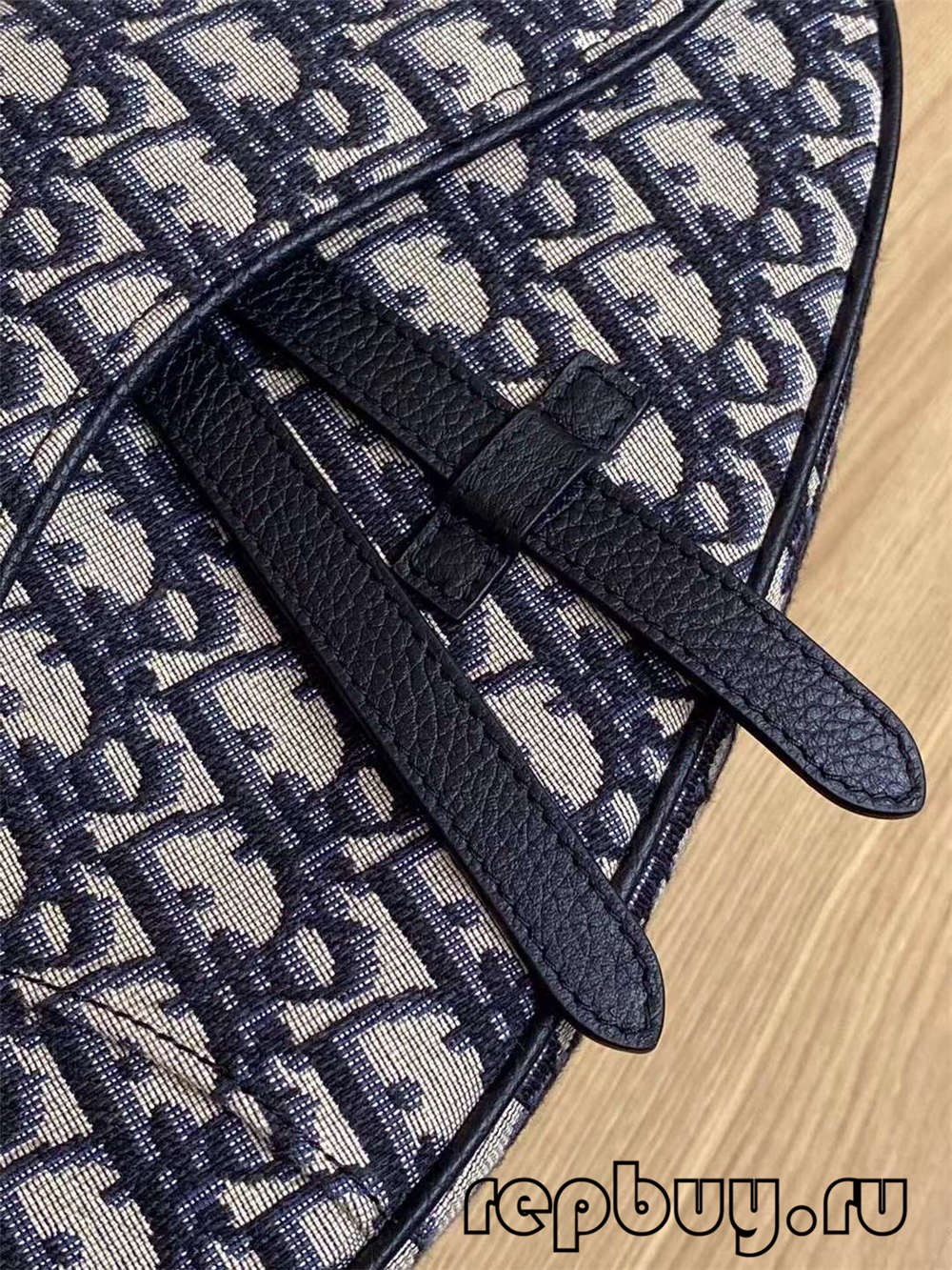 Dior Top Replica Saddle Bag Black Embroidery Oblique Print 26cm Detail Image (2022 Updated)-Best Quality designer Bag Review, and online shopping, designer bag ru
