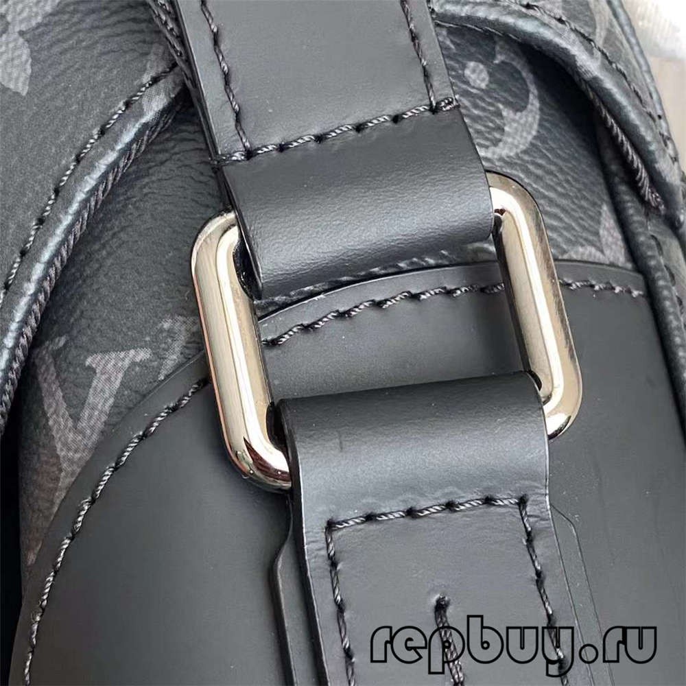 Louis Vuitton M40511 Voyager Traveler Men’s Top Replica Messenger Bag Fabric and hardware details (2022 Updated)-Best Quality designer Bag Review, and online shopping, designer bag ru