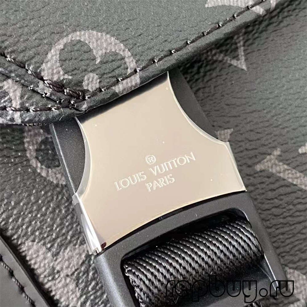 Louis Vuitton M40511 Voyager Traveler Men’s Top Replica Messenger Bag Fabric and hardware details (2022 Updated)-Best Quality designer Bag Review, and online shopping, designer bag ru