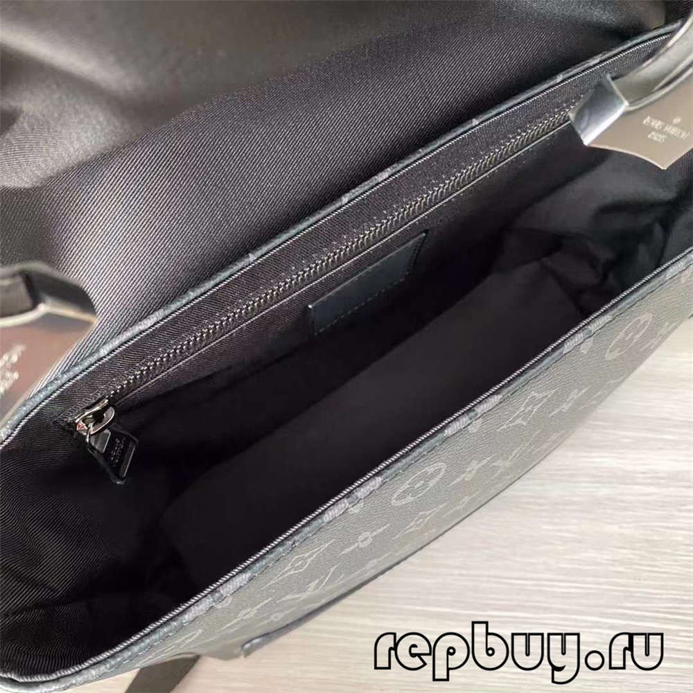 Louis Vuitton M40511 Voyager Traveler Men’s Top Replica Messenger Bag (2022 Latest)-Best Quality designer Bag Review, and online shopping, designer bag ru