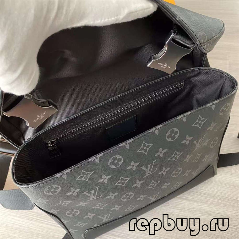 Louis Vuitton M40511 Voyager Traveler Men’s Top Replica Messenger Bag (2022 Latest)-Best Quality designer Bag Review, and online shopping, designer bag ru
