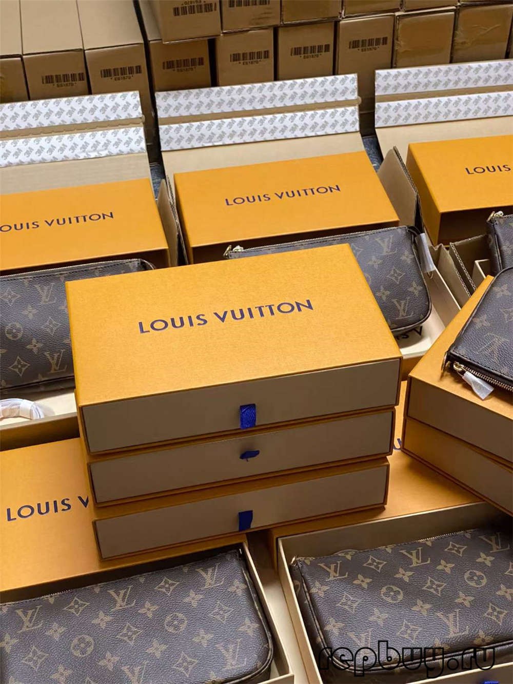 Louis Vuitton M40712 Pochette Accessoires top Replica Handbags Shipping (2022 Latest)-Best Quality designer Bag Review, and online shopping, designer bag ru