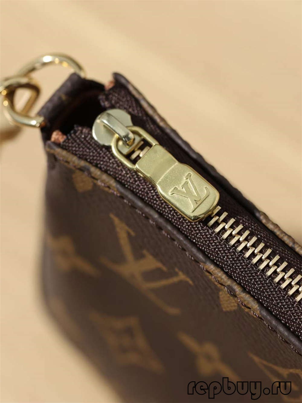 Louis Vuitton M40712 Pochette Accessoires top replica handbags Closure Logo and hardware details (2022 Special)-Best Quality designer Bag Review, and online shopping, designer bag ru