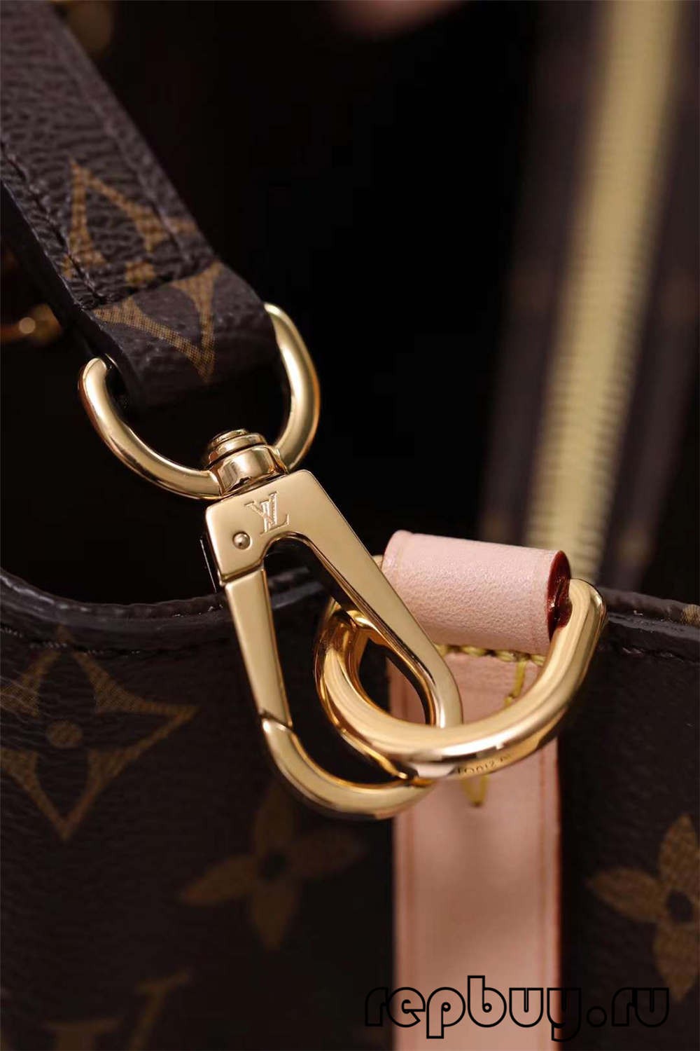 Louis Vuitton M41055 29cm Montaigne BB top replica bags Hardware details (2022 Edition)-Best Quality designer Bag Review, and online shopping, designer bag ru