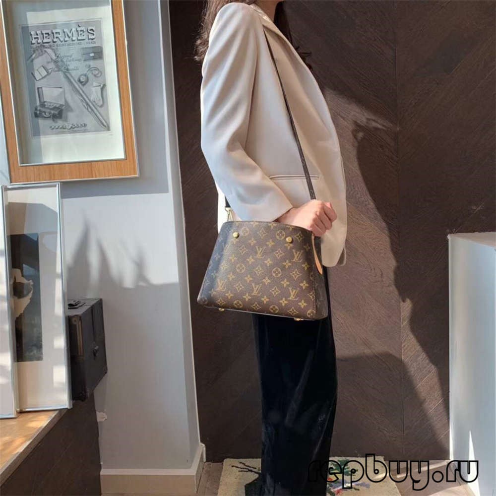 Louis Vuitton M41055 Montaigne BB Top Replica Handbags Use Effect (2022 Latest)-Best Quality designer Bag Review, and online shopping, designer bag ru Louis Vuitton M41055 Montaigne BB Top Replica Handbags Use Effect (2022 Latest)-Best Quality designer Bag Review, and online shopping, designer bag ru