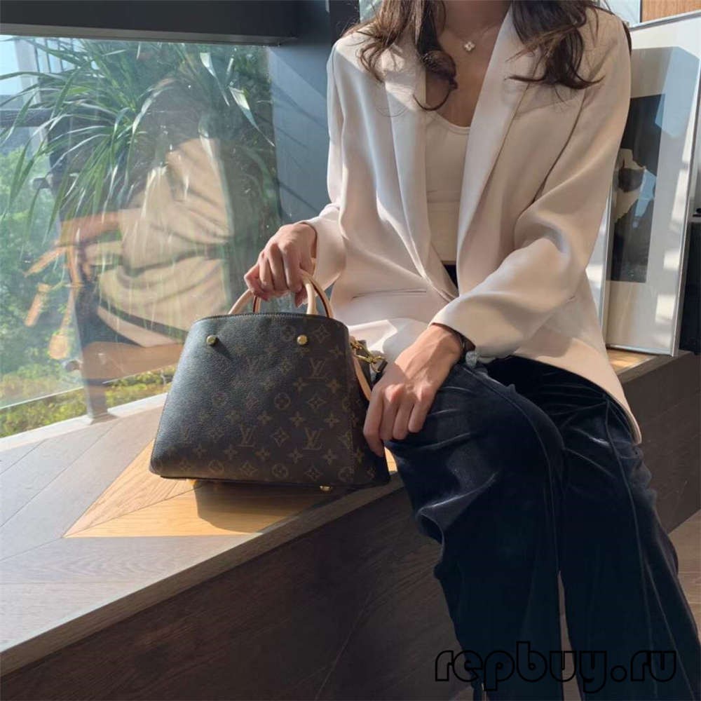 Louis Vuitton M41055 Montaigne BB Top Replica Handbags Use Effect (2022 Latest)-Best Quality designer Bag Review, and online shopping, designer bag ru Louis Vuitton M41055 Montaigne BB Top Replica Handbags Use Effect (2022 Latest)-Best Quality designer Bag Review, and online shopping, designer bag ru