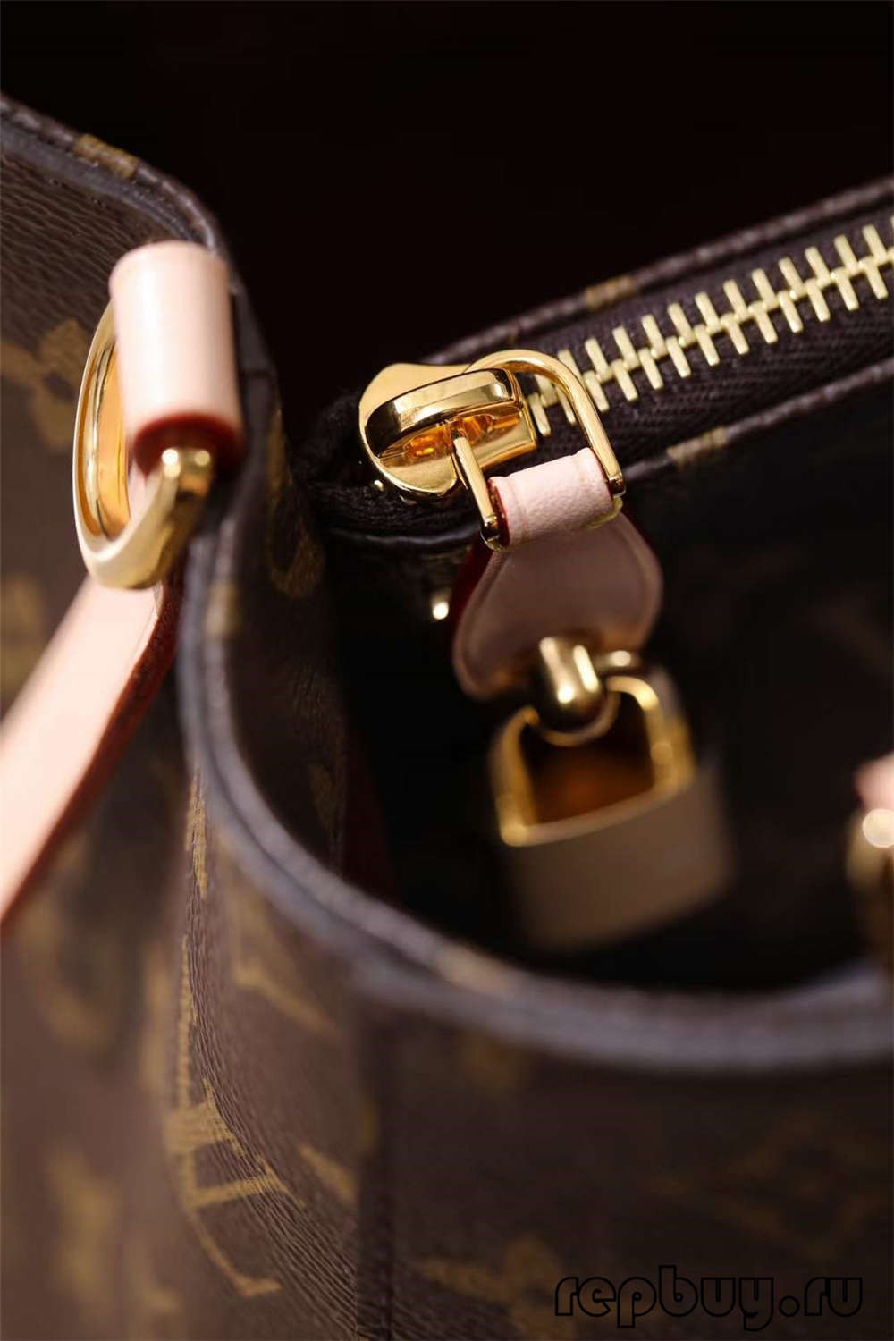 Louis Vuitton M41055 Montaigne BB top replica handbags Hardware details (2022 Latest)-Best Quality designer Bag Review, and online shopping, designer bag ru Louis Vuitton M41055 Montaigne BB top replica handbags Hardware details (2022 Latest)-Best Quality designer Bag Review, and online shopping, designer bag ru
