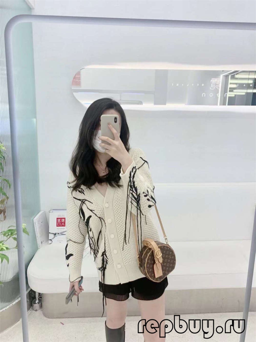 Louis Vuitton M43514 PETITE BOITE CHAPEAU 17.5cm top replica bags Daily use effect (2022 Latest)-Best Quality designer Bag Review, and online shopping, designer bag ru