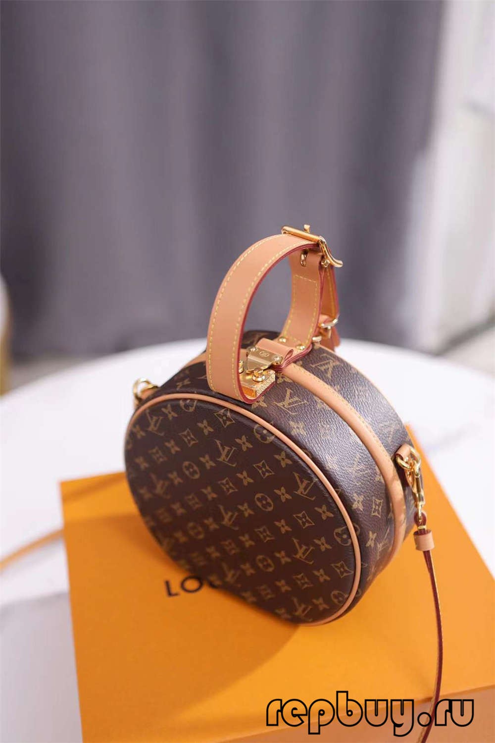 Louis Vuitton M43514 PETITE BOITE CHAPEAU 17.5cm top replica bags (2022 Special)-Best Quality designer Bag Review, and online shopping, designer bag ru Louis Vuitton M43514 PETITE BOITE CHAPEAU 17.5cm top replica bags (2022 Special)-Best Quality designer Bag Review, and online shopping, designer bag ru