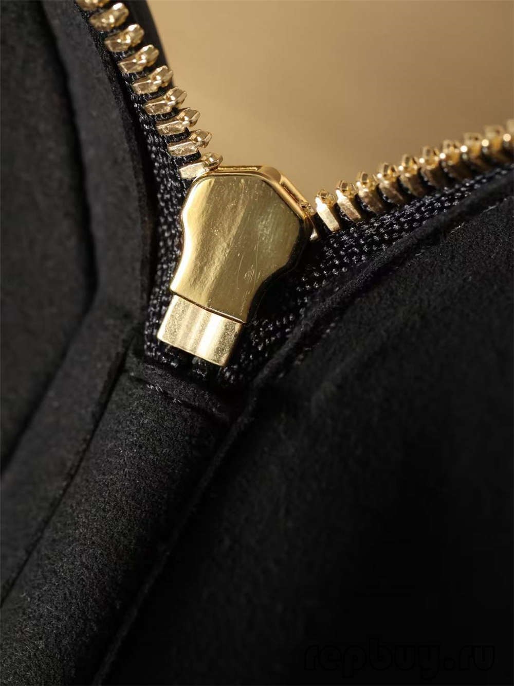 Louis Vuitton M43986 CANNES top replica bag Interior pocket and engraved details (2022 Edition)-Best Quality designer Bag Review, and online shopping, designer bag ru Louis Vuitton M43986 CANNES top replica bag Interior pocket and engraved details (2022 Edition)-Best Quality designer Bag Review, and online shopping, designer bag ru