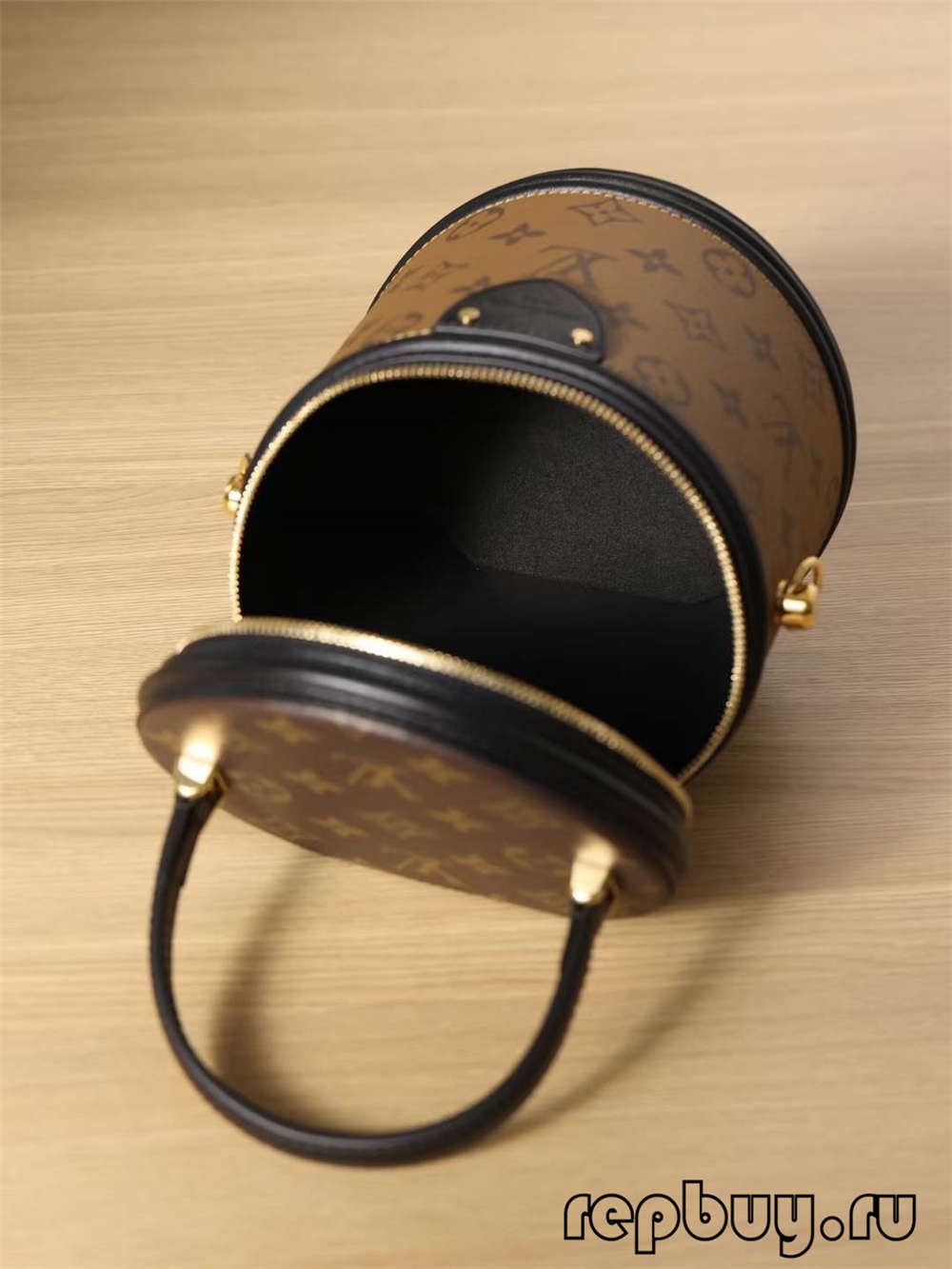 Louis Vuitton M43986 CANNES top replica bag Interior pocket and engraved details (2022 Edition)-Best Quality designer Bag Review, and online shopping, designer bag ru Louis Vuitton M43986 CANNES top replica bag Interior pocket and engraved details (2022 Edition)-Best Quality designer Bag Review, and online shopping, designer bag ru
