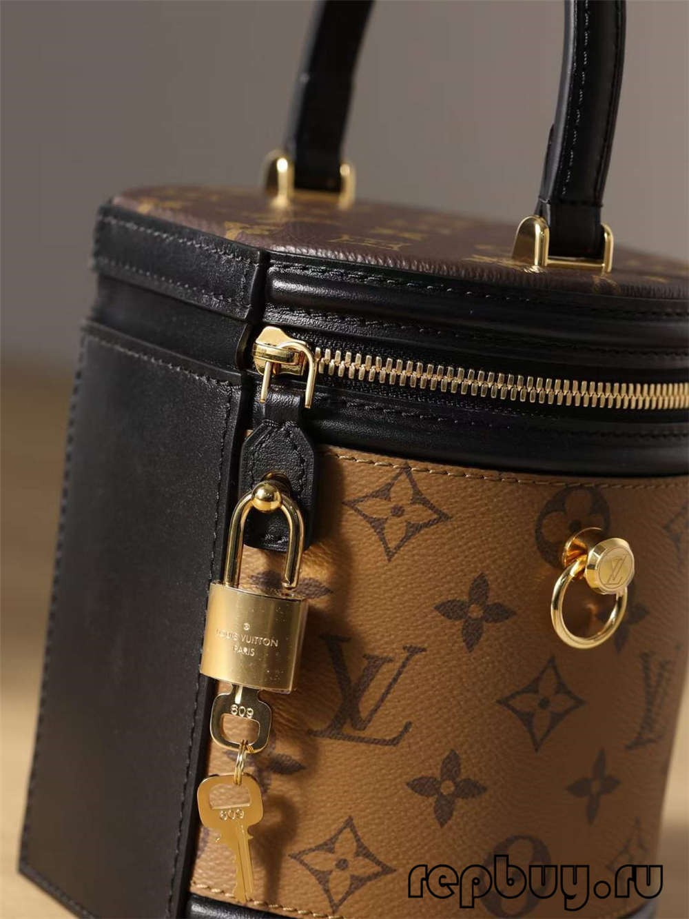 Louis Vuitton M43986 CANNES top replica handbags Hardware and stitching details (2022 Latest)-Best Quality designer Bag Review, and online shopping, designer bag ru