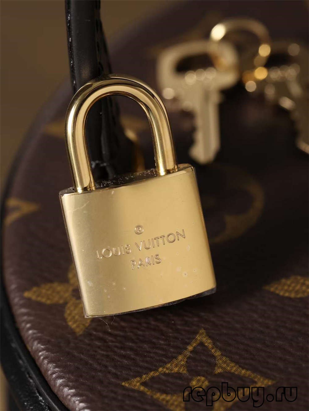 Louis Vuitton M43986 CANNES top replica handbags Hardware and interior pocket details (2022 Updated)-Best Quality designer Bag Review, and online shopping, designer bag ru