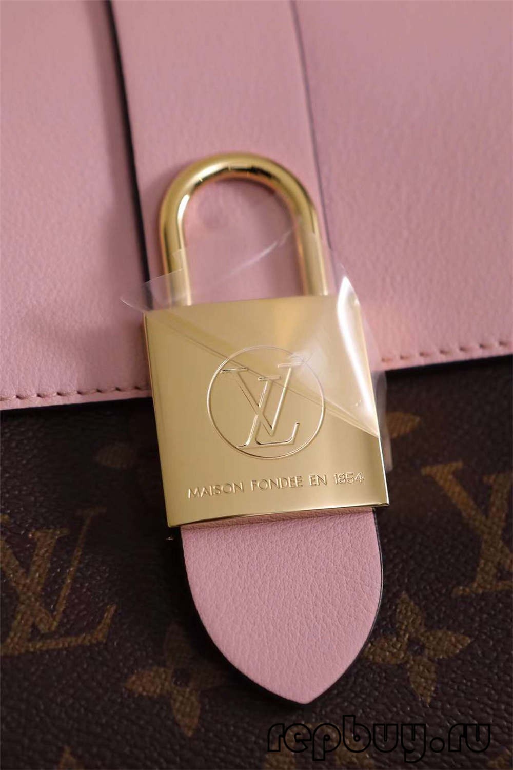 Louis Vuitton M44080 20cm Lock BB Pink Top Replica Bags (2022 Edition)-Best Quality designer Bag Review, and online shopping, designer bag ru