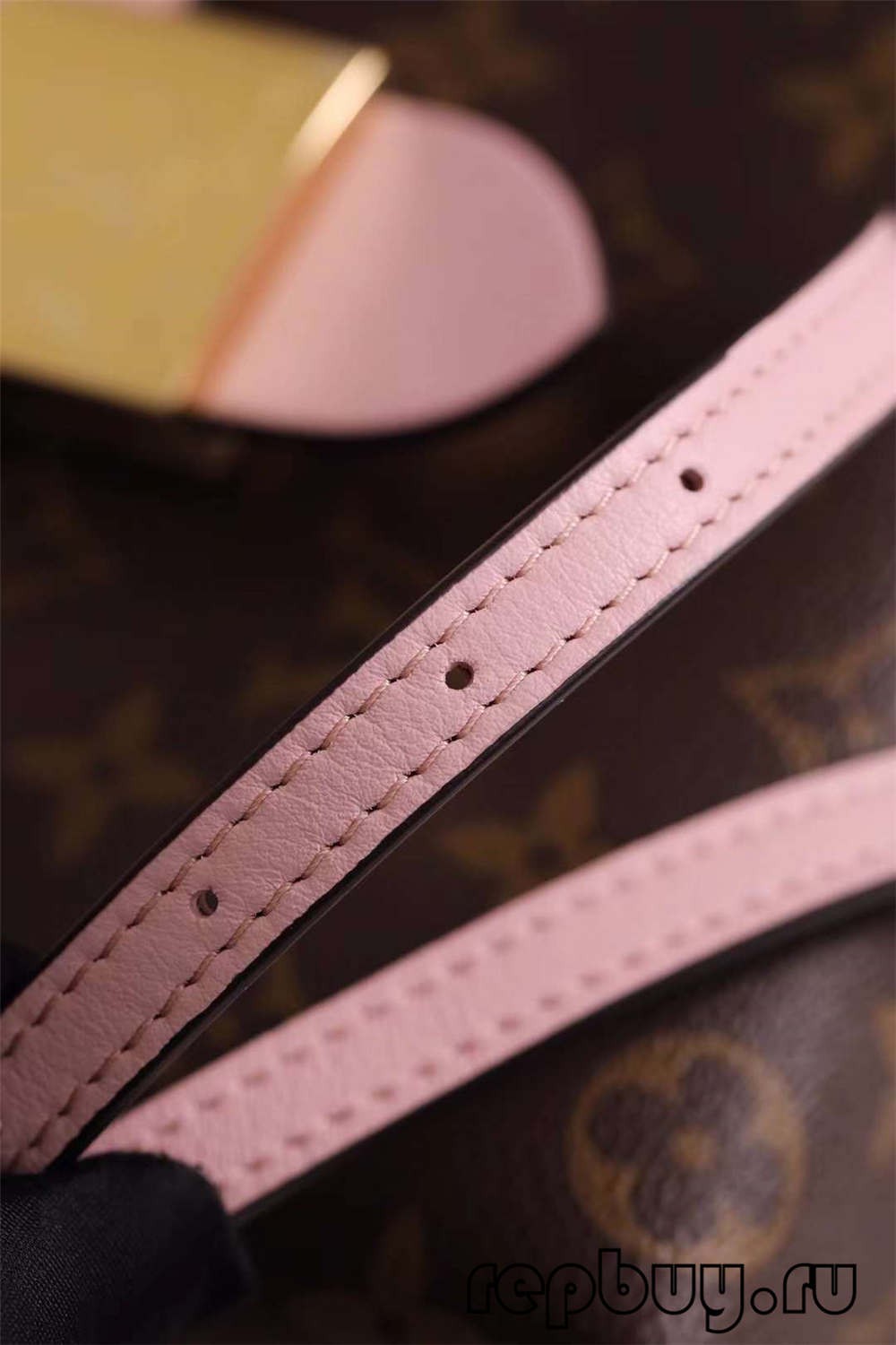 Louis Vuitton M44080 20cm Lock BB Pink Top Replica Bags (2022 Edition)-Best Quality designer Bag Review, and online shopping, designer bag ru