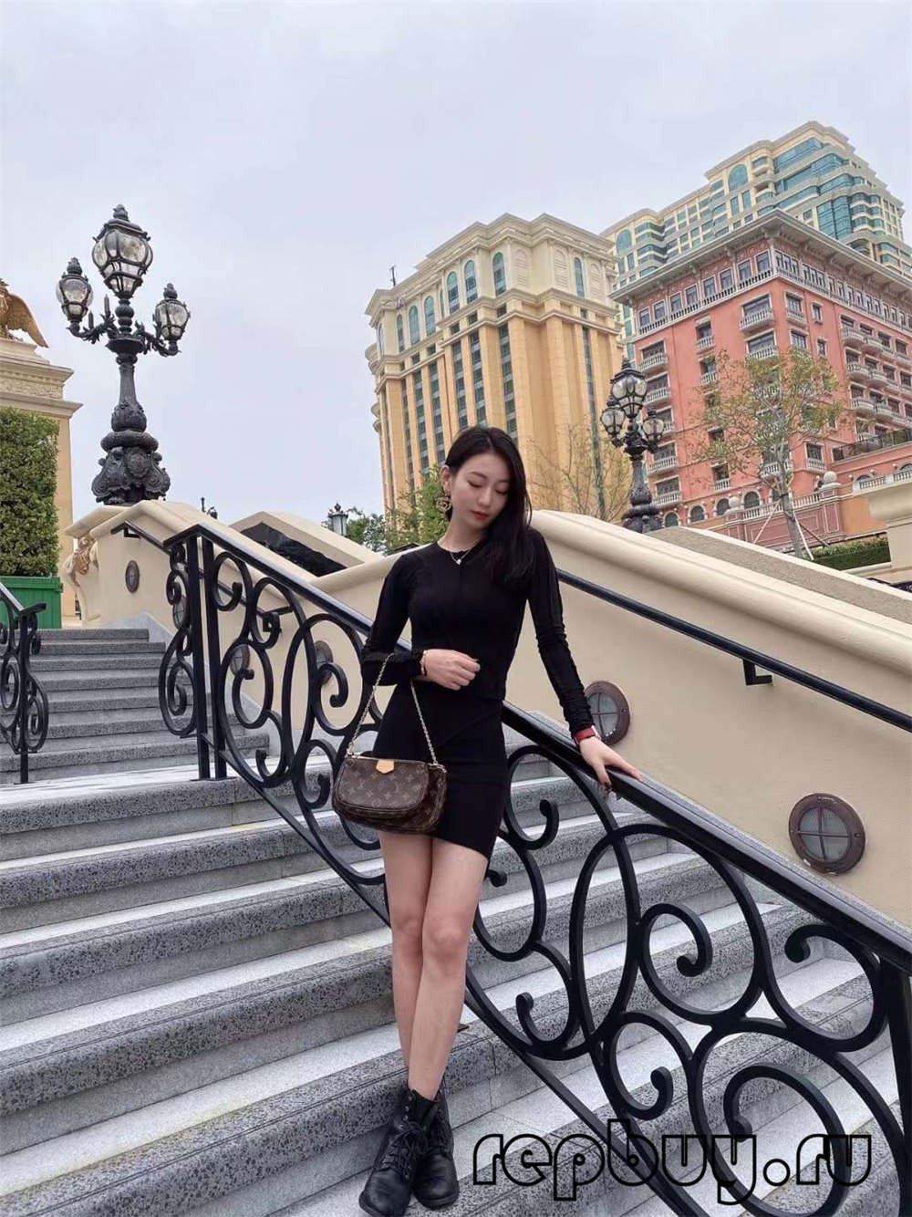 Louis Vuitton M44840 Multi Pochette 24cm Top Replica Bags Daily use effect (2022 Latest)-Best Quality designer Bag Review, and online shopping, designer bag ru