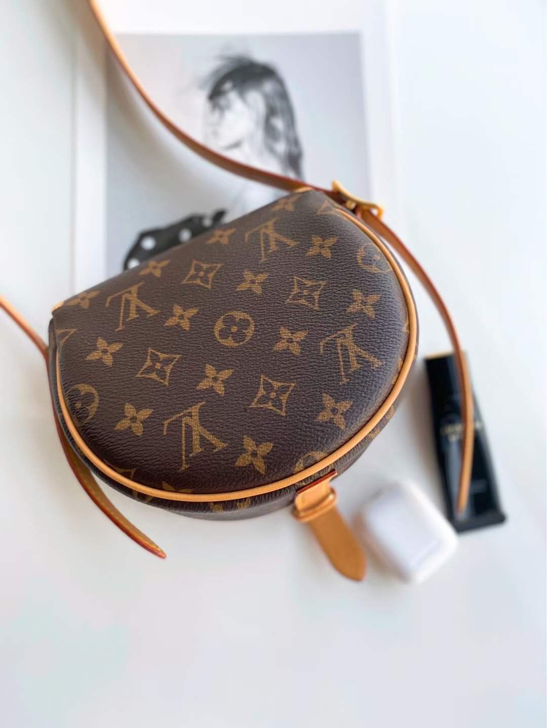 Louis Vuitton M44860 Tambourin Top Replica Handbags Customer photos (2022 Latest)-Best Quality designer Bag Review, and online shopping, designer bag ru