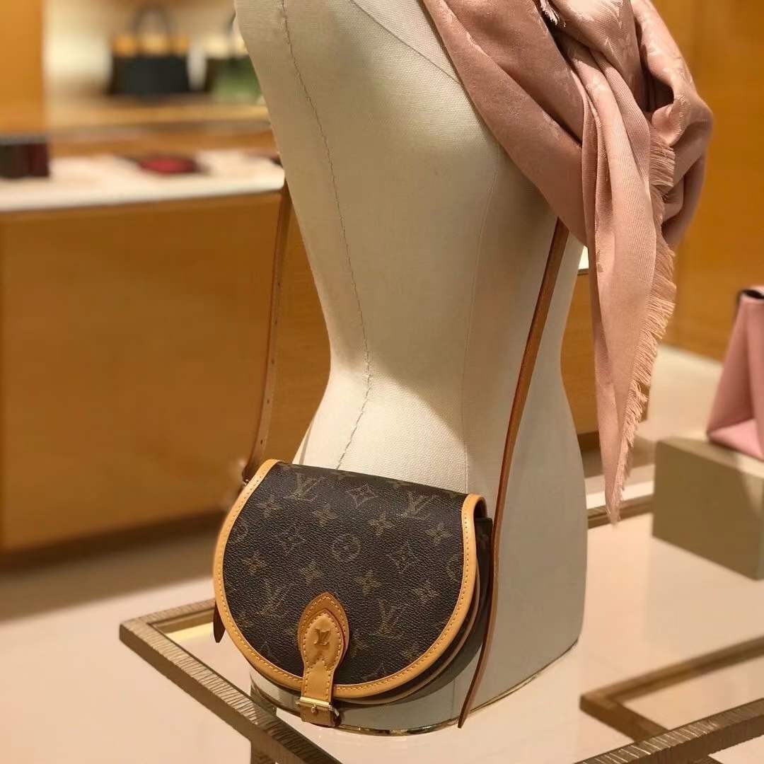 Louis Vuitton M44860 Tambourin Top Replica Handbag view (2022 Updated)-Best Quality designer Bag Review, and online shopping, designer bag ru