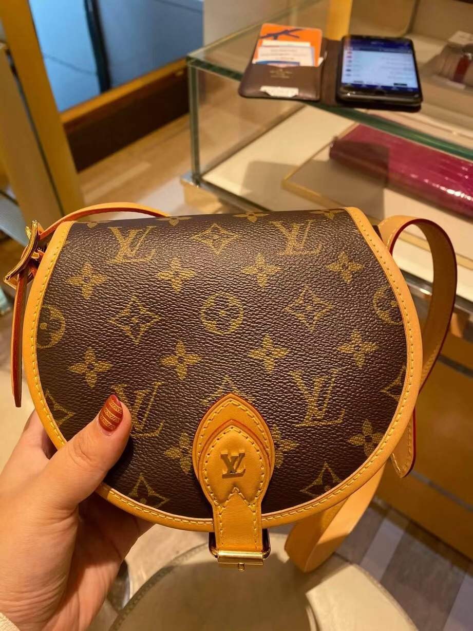 Louis Vuitton M44860 Tambourin Top Replica Handbag view (2022 Updated)-Best Quality designer Bag Review, and online shopping, designer bag ru