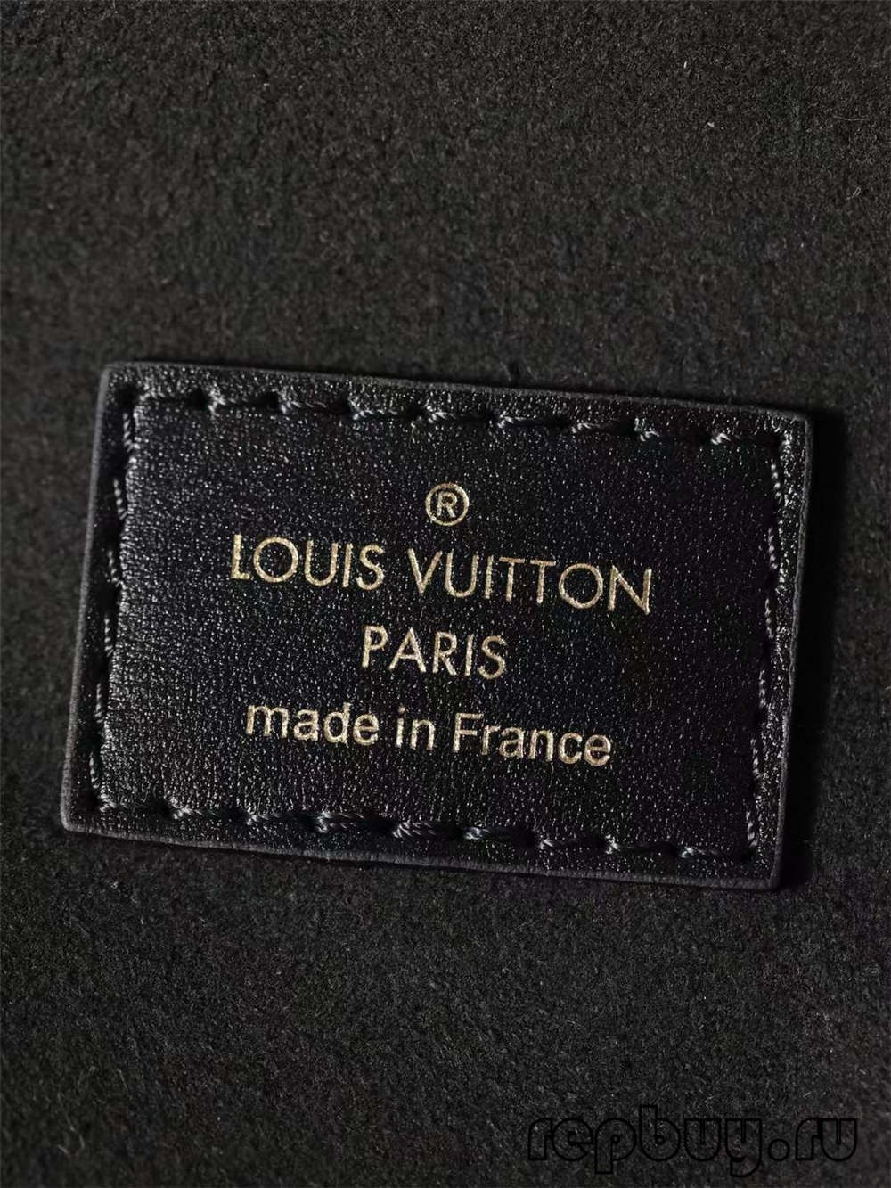 Louis Vuitton M45165 VANITY Small Top Replica Handbag Logo and Closure Detail (2022 Updated)-Best Quality designer Bag Review, and online shopping, designer bag ru