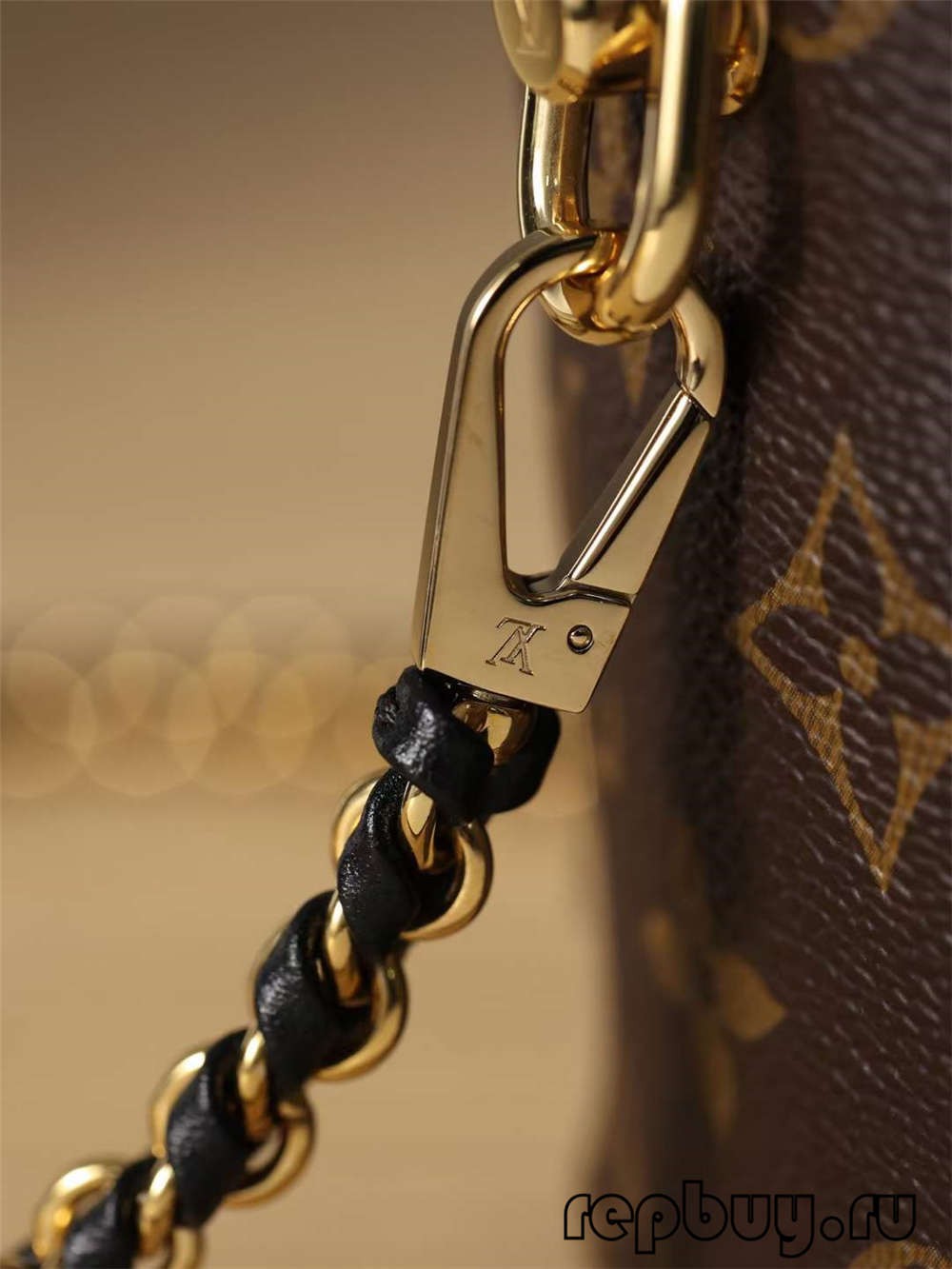 Louis Vuitton M45165 VANITY Small Top Replica Handbag Shoulder Strap and Closure Detail (2022 Latest)-Best Quality designer Bag Review, and online shopping, designer bag ru Louis Vuitton M45165 VANITY Small Top Replica Handbag Shoulder Strap and Closure Detail (2022 Latest)-Best Quality designer Bag Review, and online shopping, designer bag ru